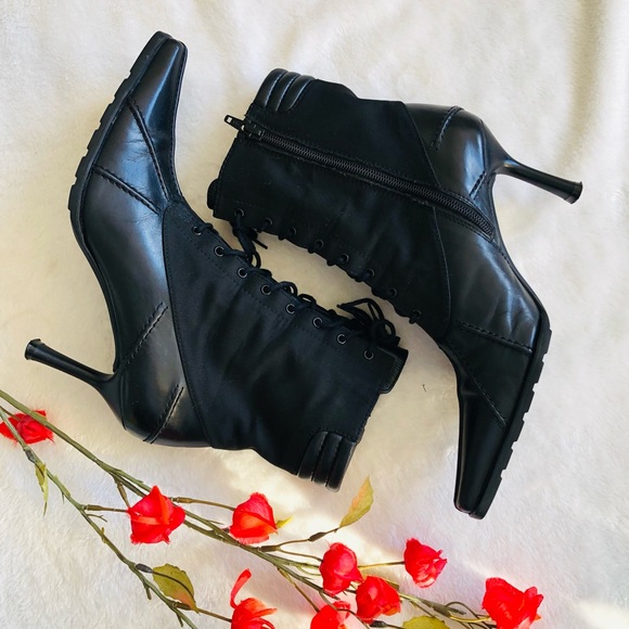 HP *Stuart Weitzman | Stunning RARE Lace Up Booties - Picture 7 of 16